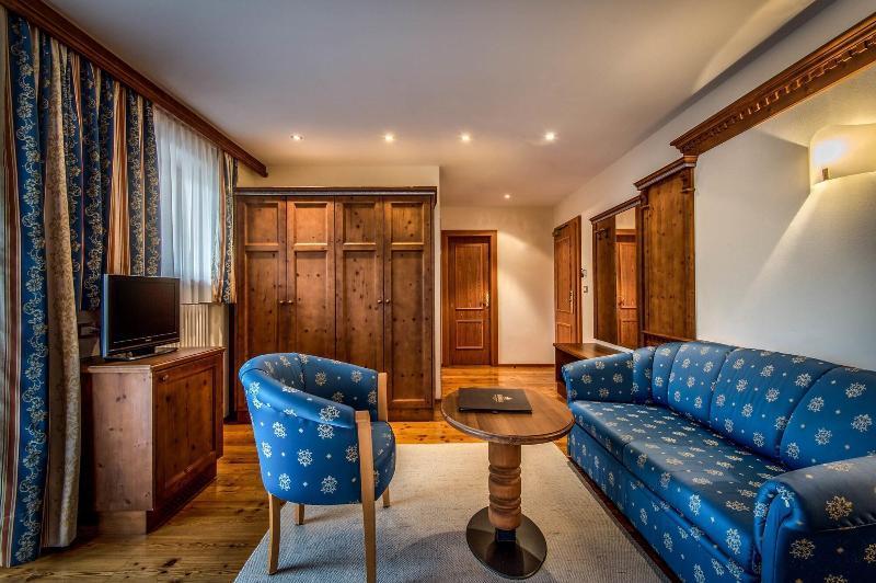Kristallhotel Corona-Krone Сан-Виджилио-ди-Мареббе Экстерьер фото